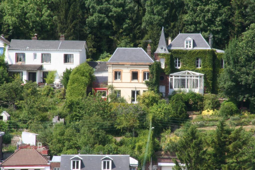 Rouen Eco Lodges Maison Entiere Avec Terrasse Dans Jardin Potager Piscine Parking Esterno foto